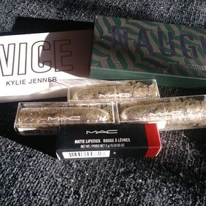 Kylie  makeup authentic